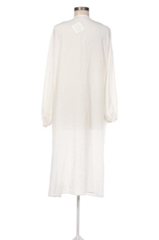 Damen Strickjacke Boohoo, Größe M, Farbe Weiß, Preis € 14,91