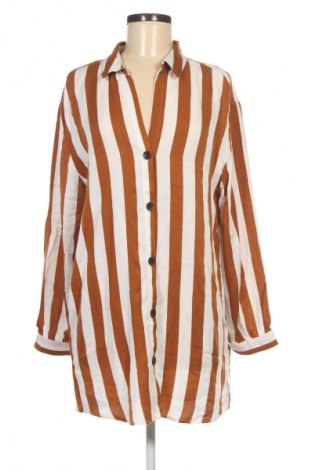 Дамска риза Bershka, Размер L, Цвят Многоцветен, Цена 25,00 лв.