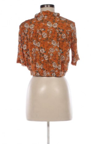 Дамска риза Urban Outfitters, Размер M, Цвят Многоцветен, Цена 33,82 лв.