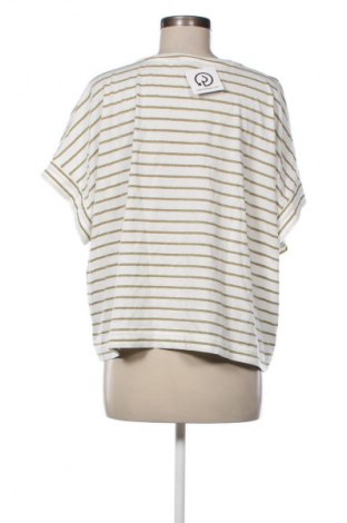 Γυναικείο t-shirt C&A, Μέγεθος XXL, Χρώμα Πολύχρωμο, Τιμή 12,99 €