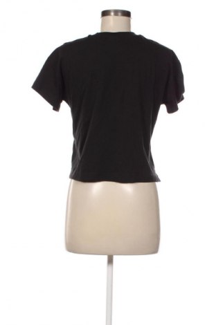 Γυναικείο t-shirt Champion, Μέγεθος M, Χρώμα Μαύρο, Τιμή 9,00 €