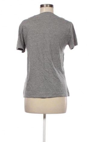Dámské tričko Guess, Velikost S, Barva Šedá, Cena  639,00 Kč