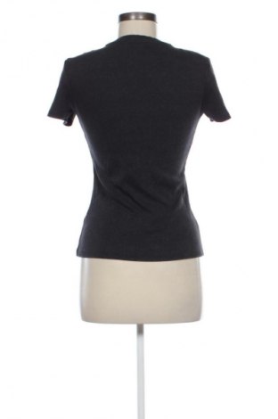 Tricou de femei Mohito, Mărime M, Culoare Gri, Preț 43,00 Lei