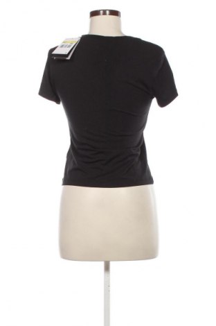 Damen T-Shirt Nike, Größe S, Farbe Schwarz, Preis 41,99 €