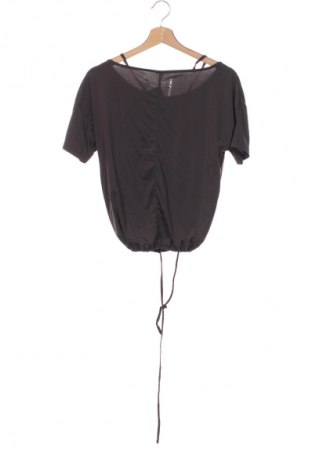 Tricou de femei ONLY Play, Mărime XS, Culoare Gri, Preț 50,00 Lei