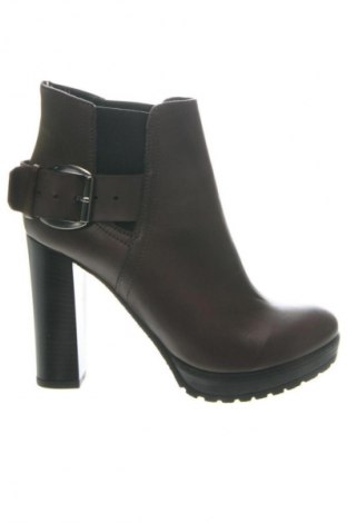 Damen Stiefeletten Alesya, Größe 37, Farbe Braun, Preis 117,99 €