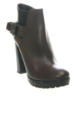 Damen Stiefeletten Alesya, Größe 37, Farbe Braun, Preis 117,99 €