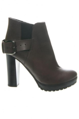 Damen Stiefeletten Alesya, Größe 37, Farbe Braun, Preis 117,99 €