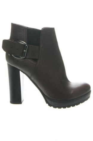 Damen Stiefeletten Alesya, Größe 36, Farbe Braun, Preis 117,99 €