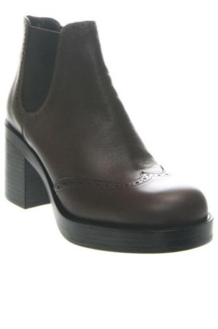 Női bokacsizma Alesya, Méret 39, Szín Barna, Ár 47 879 Ft