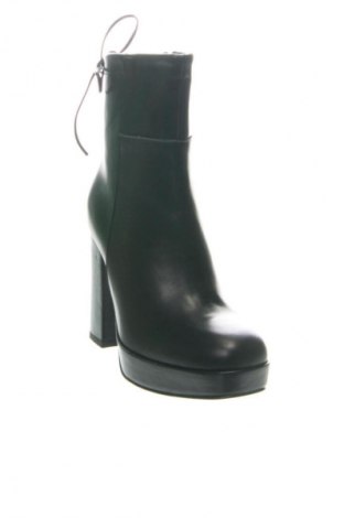 Női bokacsizma Alesya, Méret 35, Szín Fekete, Ár 47 879 Ft