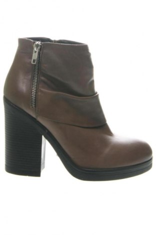 Női bokacsizma Alesya, Méret 39, Szín Barna, Ár 47 879 Ft