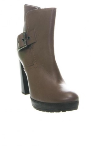 Női bokacsizma Alesya, Méret 37, Szín Barna, Ár 39 059 Ft