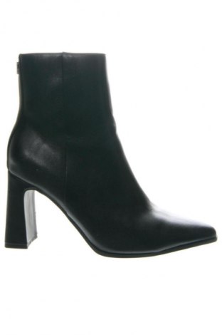 Dámské boty  Marco Tozzi, Velikost 38, Barva Černá, Cena  1 429,00 Kč