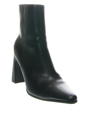 Dámské boty  Marco Tozzi, Velikost 38, Barva Černá, Cena  1 429,00 Kč