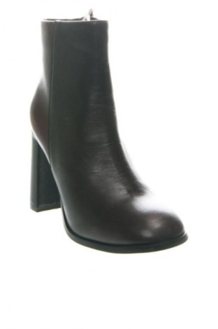 Női bokacsizma Stefanel, Méret 36, Szín Sokszínű, Ár 70 559 Ft