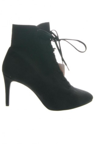 Damen Stiefeletten Tamaris, Größe 39, Farbe Schwarz, Preis 49,99 €