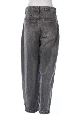 Γυναικείο Τζίν Bershka, Μέγεθος M, Χρώμα Γκρί, Τιμή 14,83 €