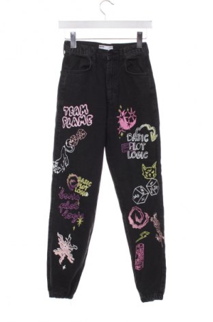 Női farmernadrág Bershka, Méret XS, Szín Sokszínű, Ár 5 776 Ft