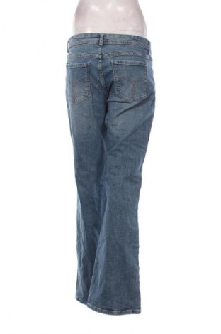 Damskie jeansy Bershka, Rozmiar XL, Kolor Niebieski, Cena 66,67 zł