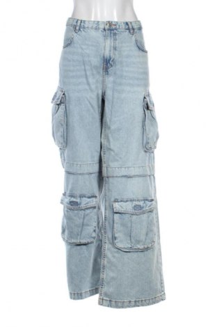 Blugi de femei Bershka, Mărime XL, Culoare Albastru, Preț 77,17 Lei