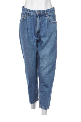 Дамски дънки Bershka, Размер M, Цвят Син, Цена 29,33 лв.