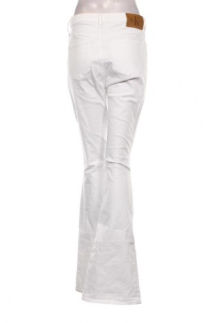 Női farmernadrág Calvin Klein, Méret M, Szín Fehér, Ár 51 919 Ft