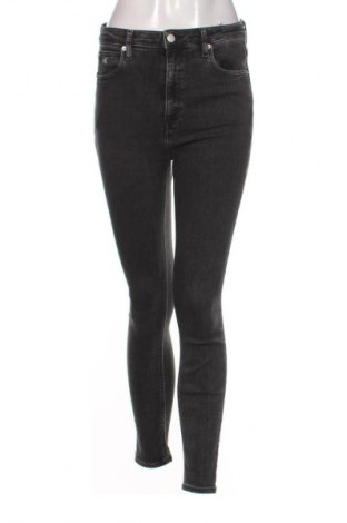 Дамски дънки Calvin Klein Jeans, Размер L, Цвят Черен, Цена 68,02 лв.