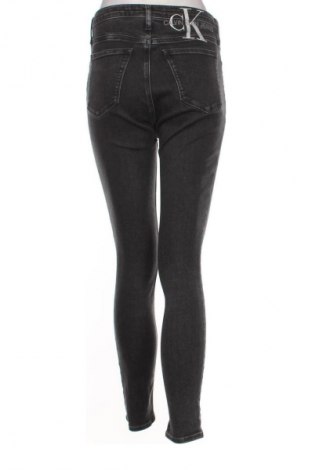 Дамски дънки Calvin Klein Jeans, Размер L, Цвят Черен, Цена 68,02 лв.
