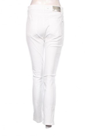 Dámske džínsy  Cambio, Veľkosť M, Farba Biela, Cena  38,27 €