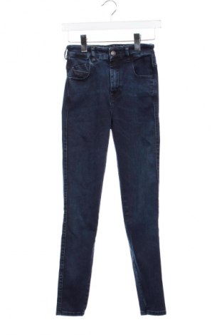 Blugi de femei Diesel, Mărime XS, Culoare Albastru, Preț 318,42 Lei