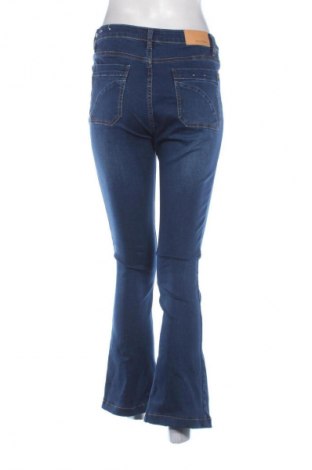 Blugi de femei Diesel, Mărime S, Culoare Albastru, Preț 222,99 Lei