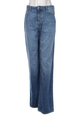 Blugi de femei Emporio Armani, Mărime M, Culoare Albastru, Preț 884,99 Lei