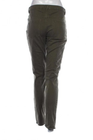 Дамски дънки Esmara, Размер L, Цвят Зелен, Цена 28,99 лв.