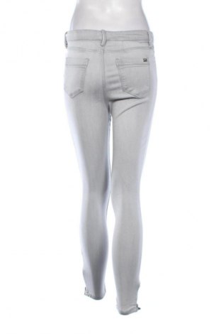 Γυναικείο Τζίν F&F, Μέγεθος S, Χρώμα Γκρί, Τιμή 7,99 €