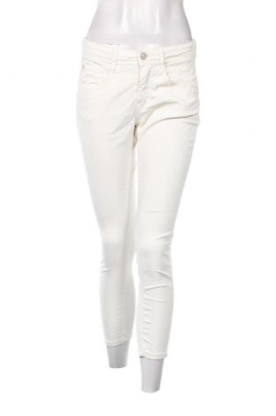 Blugi de femei Gang, Mărime M, Culoare Ecru, Preț 196,89 Lei