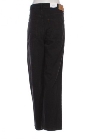 Damskie jeansy H&M, Rozmiar XXL, Kolor Czarny, Cena 105,70 zł