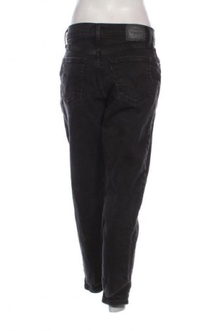 Дамски дънки Levi's, Размер M, Цвят Черен, Цена 174,99 лв.
