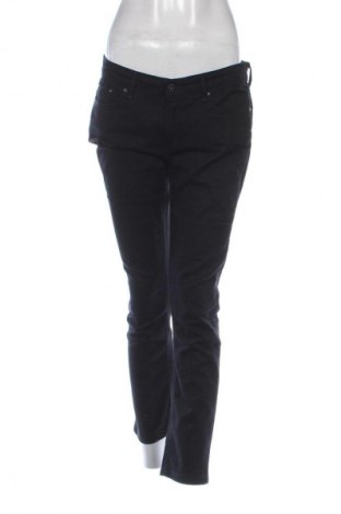 Дамски дънки Levi's, Размер L, Цвят Черен, Цена 67,99 лв.