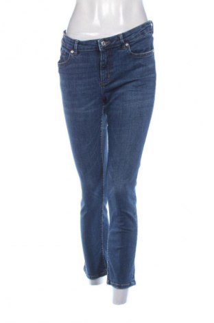 Дамски дънки Mango, Размер M, Цвят Син, Цена 33,24 лв.