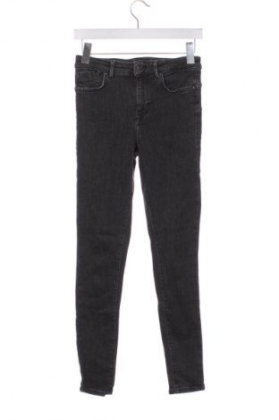 Női farmernadrág ONLY, Méret M, Szín Fekete, Ár 5 639 Ft