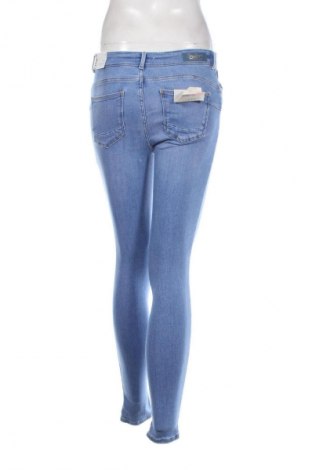 Дамски дънки ONLY, Размер L, Цвят Син, Цена 77,99 лв.