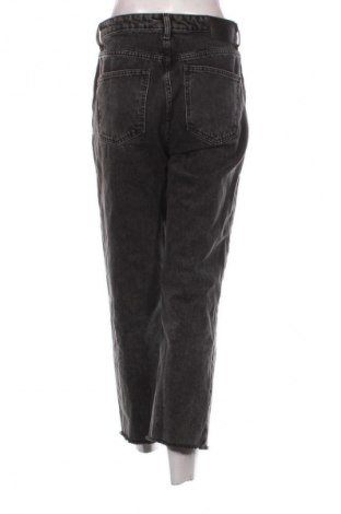 Dámské džíny  Pull&Bear, Velikost M, Barva Šedá, Cena  367,00 Kč
