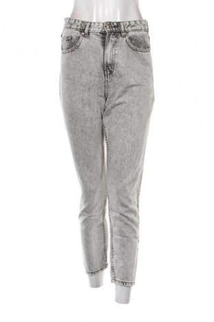 Дамски дънки Sinsay, Размер S, Цвят Сив, Цена 40,48 лв.