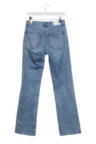 Дамски дънки Stradivarius, Размер S, Цвят Син, Цена 28,88 лв.