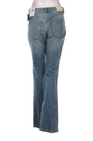 Γυναικείο Τζίν Stradivarius, Μέγεθος M, Χρώμα Μπλέ, Τιμή 25,99 €