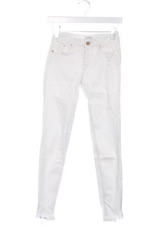 Blugi de femei Stradivarius, Mărime XXS, Culoare Alb, Preț 76,70 Lei