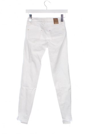 Blugi de femei Stradivarius, Mărime XXS, Culoare Alb, Preț 76,70 Lei