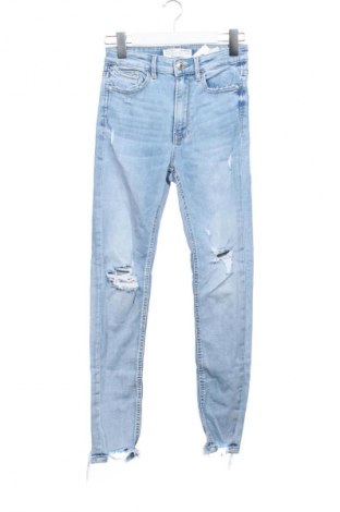 Blugi de femei Stradivarius, Mărime XS, Culoare Albastru, Preț 145,99 Lei