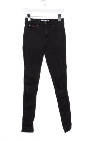 Damskie jeansy Tommy Jeans, Rozmiar XS, Kolor Czarny, Cena 196,99 zł